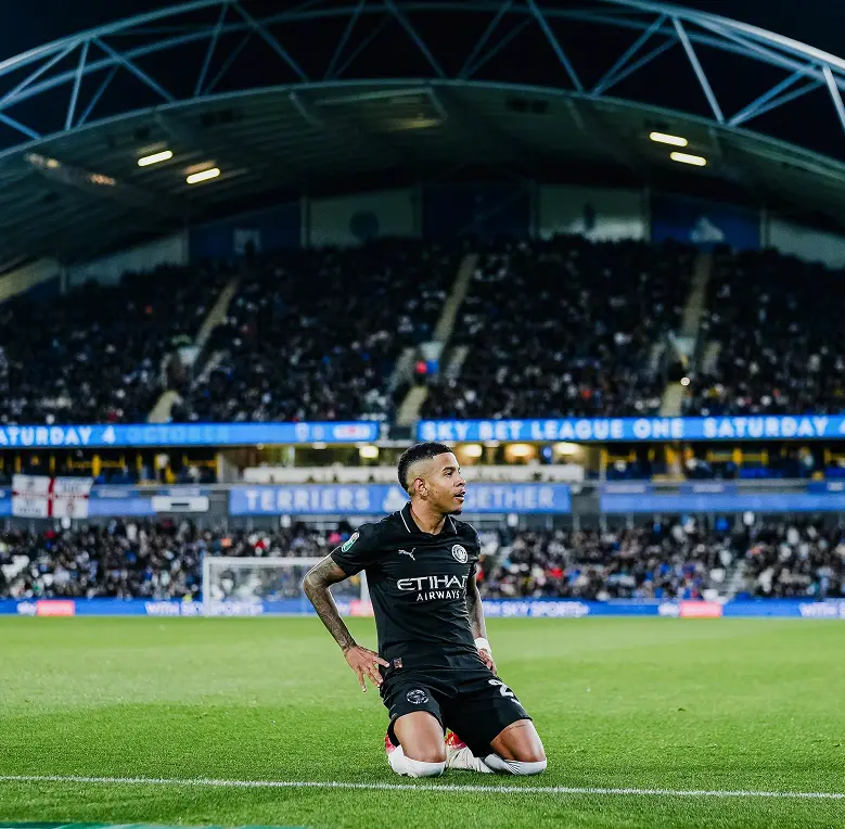 一支低级别, div 一支低级别, div