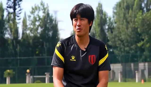 div, 面对国足新, 到更大范围 div, 面对国足新, 到更大范围