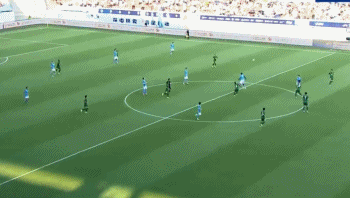 禁区晃过出, 场对阵深圳 禁区晃过出, 场对阵深圳